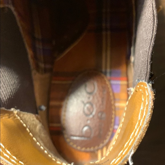 BOC Born Women’s 8 Studded Leather Ankle Boots - Picture 7 of 11